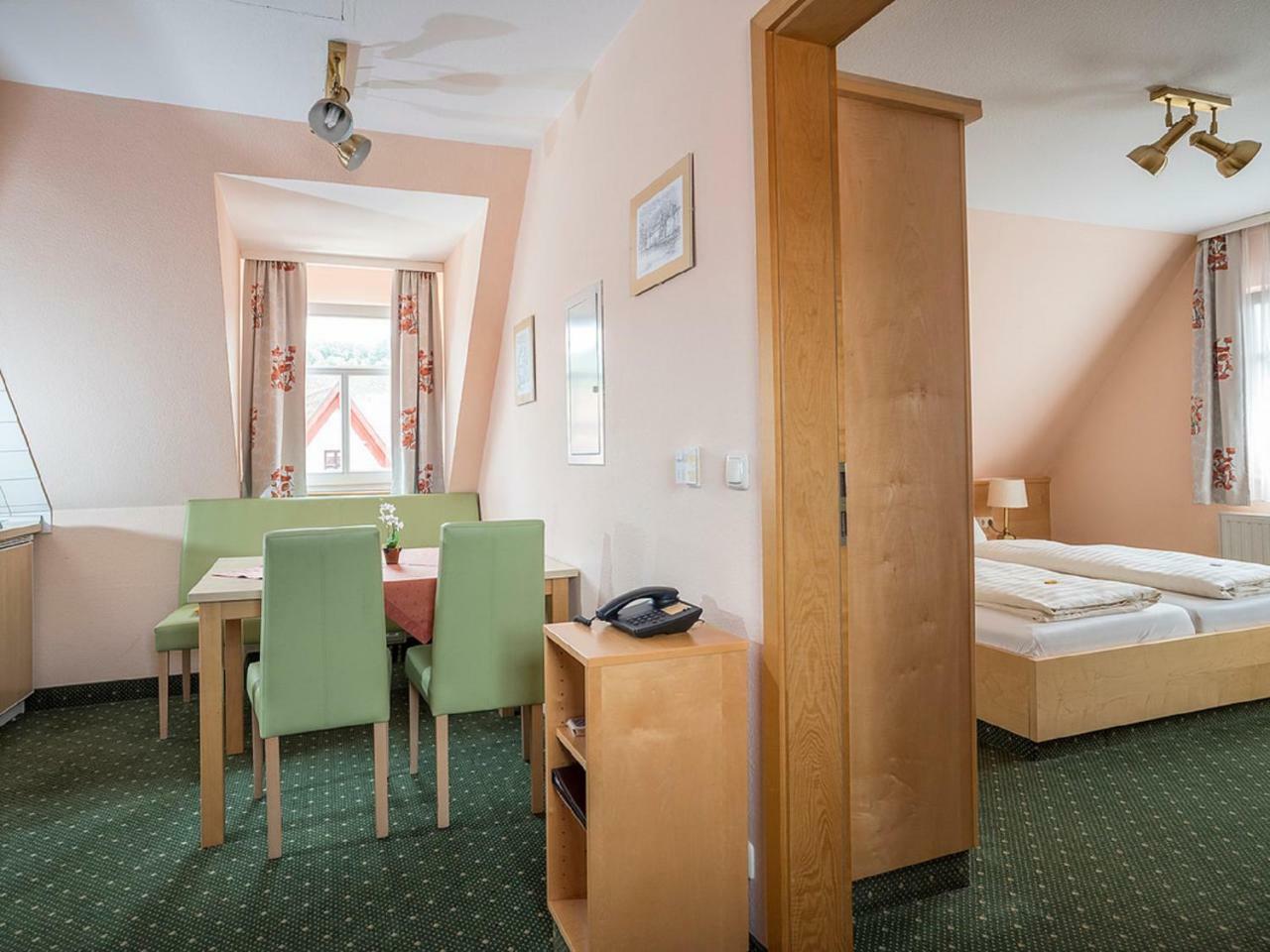 Gaestehaus Moenchshof Sommerhausen Esterno foto