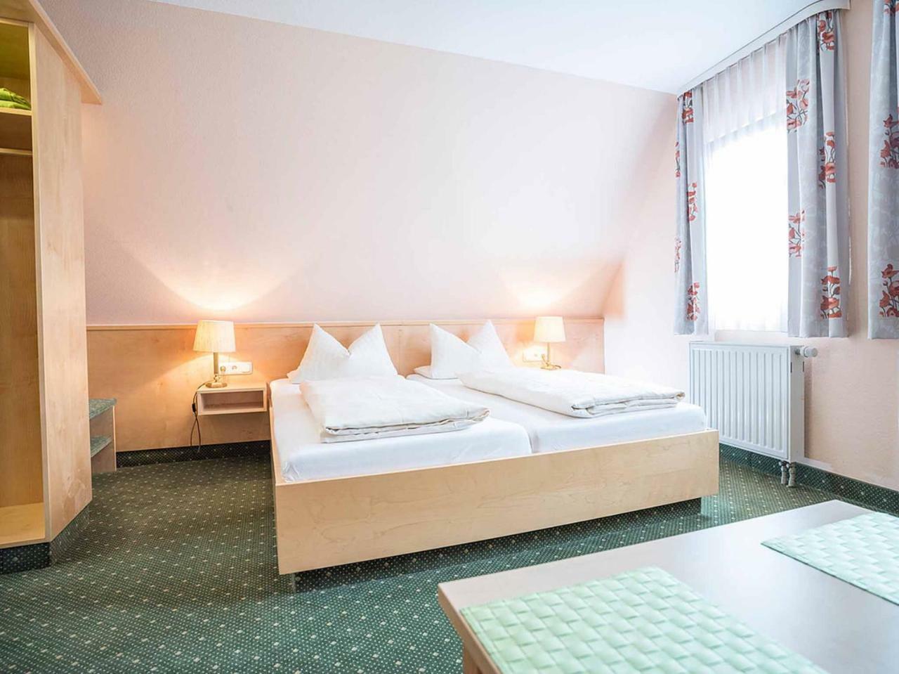 Gaestehaus Moenchshof Sommerhausen Esterno foto